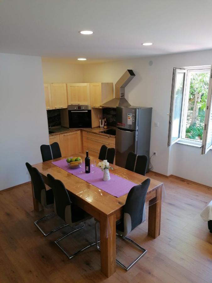 Apartment "B" 50 M From The Beach Zadar Ngoại thất bức ảnh