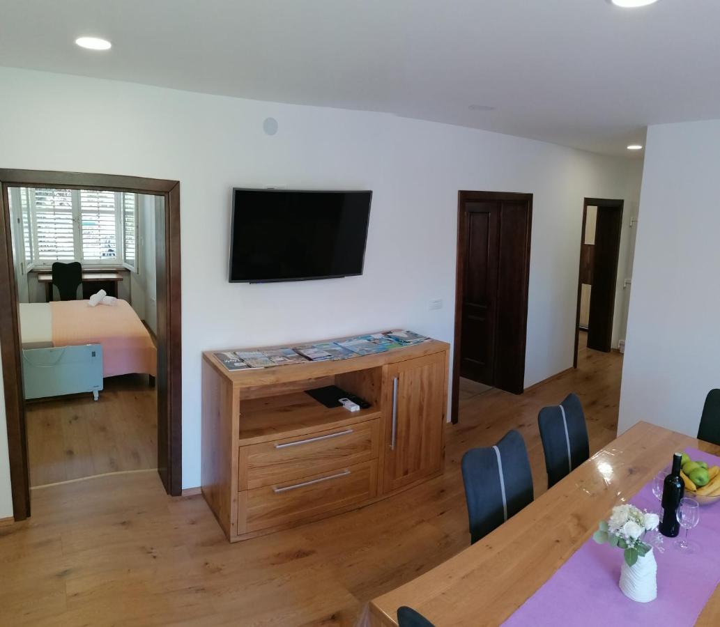 Apartment "B" 50 M From The Beach Zadar Ngoại thất bức ảnh